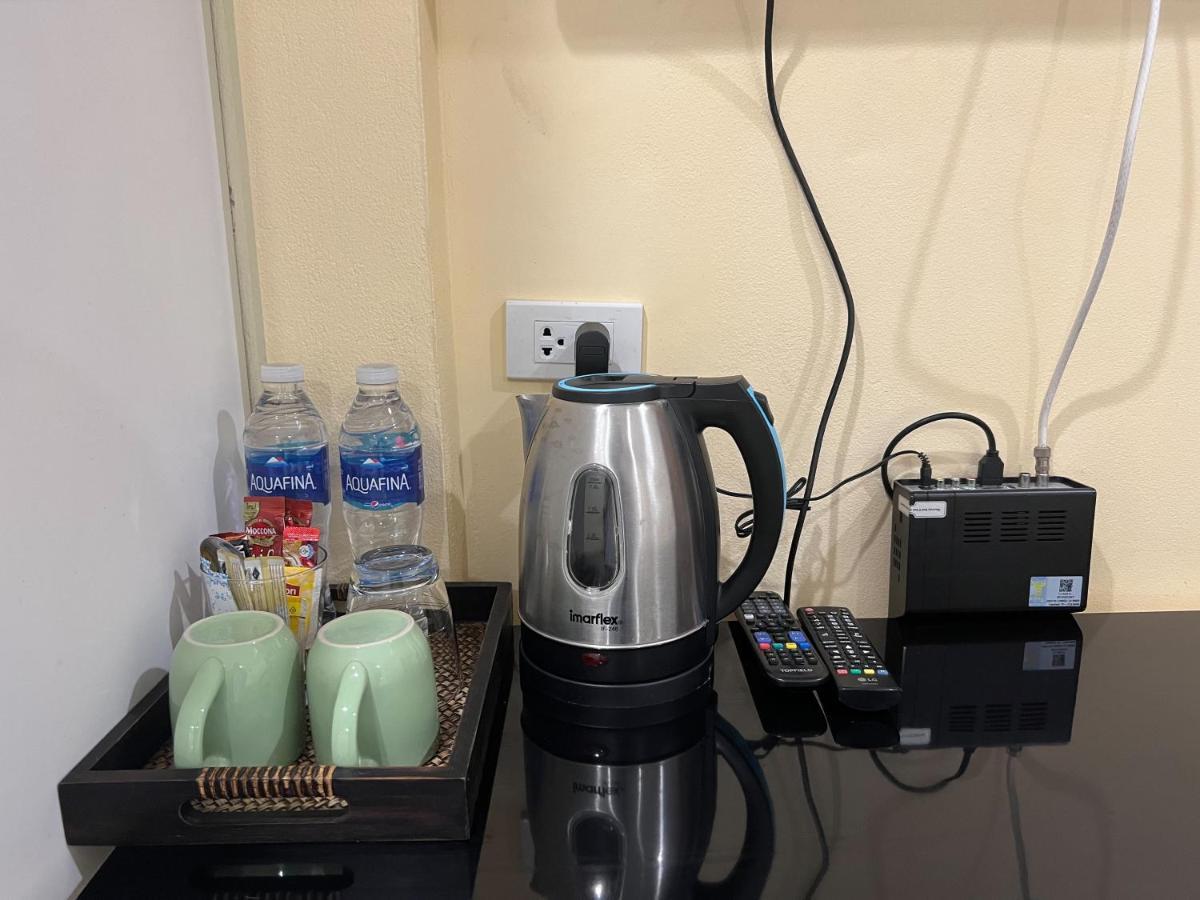 V Check Inn Sukhumvit 22 방콕 외부 사진