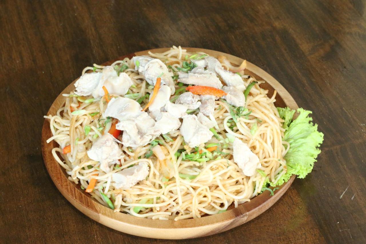 V Check Inn Sukhumvit 22 방콕 외부 사진
