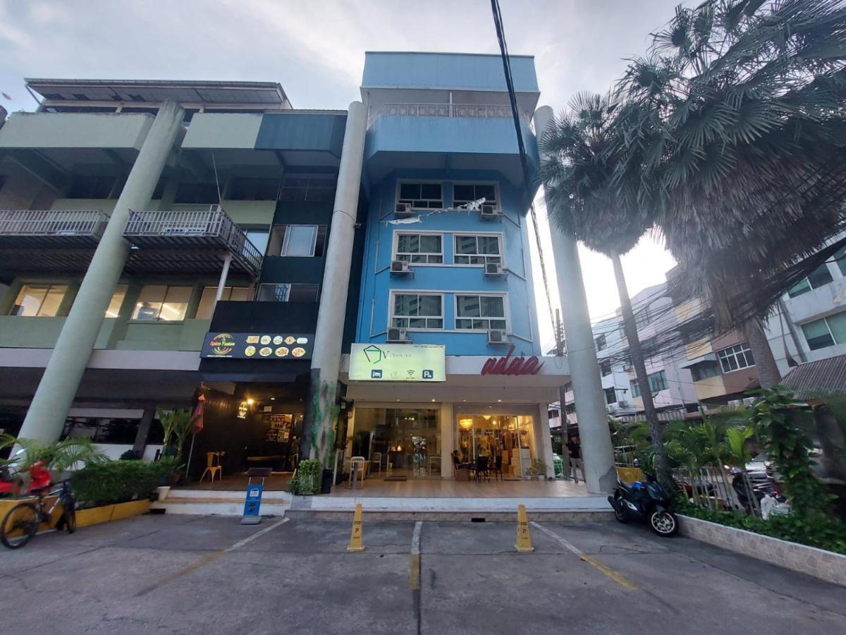 V Check Inn Sukhumvit 22 방콕 외부 사진
