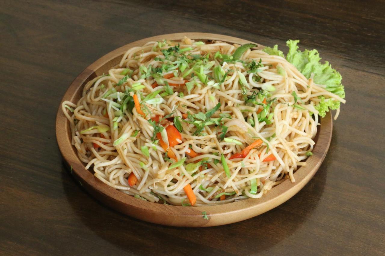 V Check Inn Sukhumvit 22 방콕 외부 사진